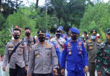 Kabaharkam Polri Tinjau Proses Pencarian Korban Pesawat Sriwijaya Air SJ 182