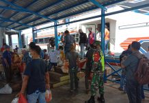 Babinsa Koramil 02/Tebing Tinggi Terus Meningkatkan Pendisiplinan Protkes
