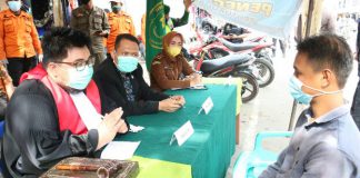 Tak Pakai Masker, 10 Orang Jalani Sidang Ditempat