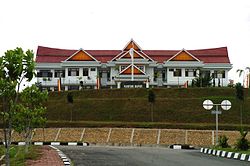 250px-Kantorbupatikuansing