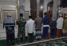 “Mulai Dari Diri Sendiri Untuk Menjadi Contoh”, Babinsa Sunarto Tetap Disiplin Protokol Kesehatan