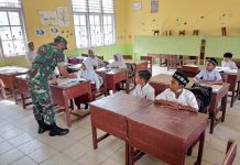 Perduli Generasi Bangsa, Babinsa 24/DRI Berikan Wasbang Ke Sekolah
