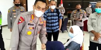Kejar Percepatan Vaksinasi 70% tahap 2, Polresta Deli Serdang Gencar Laksanakan Giat Ops Yustisi dan Vaksinasi Massal Dengan Humanis