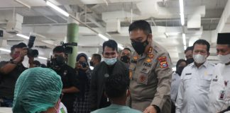 Polda Riau Bekerjasama Dengan Ruang Publik, Adakan Vaksinasi Untuk Warga Pekanbaru