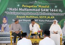 Datangkan Artis Ibukota, Pj Walikota Pekanbaru Turut Mendampingi Peringatan Maulid Nabi di Tenayan Raya