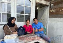 Kunjungi Korban Lakalantas, Begini Senyum Sumringah Kabid Humas Polda Riau