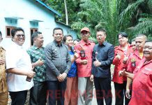 Korban Rumah Kebakaran di Balam Sempurna Kota Dikunjungi Bupati dan Wabup Rohil