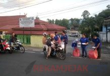 Tekadkan Lebih Dekat dengan Masyarakat, DPP SPI Berbagi Takjil