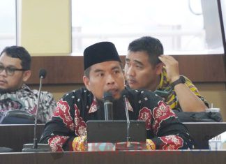 Asisten Pemerintahan dan Kesejahteraan Rakyat Andris Wasono Mengikuti Rapat Persiapan Pelaksanaan Kerjasama Sosial Ekonomi Malaysia-Indonesia