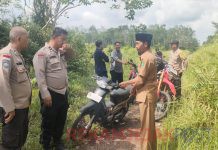 Personel Polsek Bengkalis Bersama Pemdes Kelebuk Tinjau Lokasi TPS di Pedalaman Untuk Sukseskan Pemilu 2024