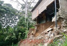 Salah Satu Rumah Warga di Desa Sumbul Mengalami Kerusakan Akibat Tanah Longsor