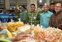 UMKM Binaan BRK Syariah di Pasar Rakyat Rengat Dikunjungi OJK Provinsi Riau