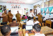 SMPN Siak Sudah Menggunakan Chromebook Untuk Belajar