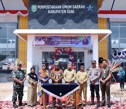 Gedung Layanan Perpustakaan Siak Diresmikan Wabup Siak Husni Merza