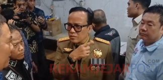 Kejanggalan yang Bikin Wamenaker Emosi Usai Sidak Perusahaan Penahan Ijazah