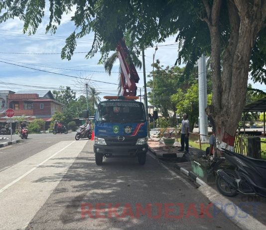 Dinas Perhubungan Perbaiki Lampu Jalan di Beberapa Titik