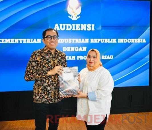 Potensi Kawasan Industri Buruk Bakul Kepada Wamen Perindustrian Republik Indonesia, Ini Yang Disampaikan Bupati Kasmarni