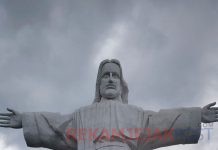 Persekutuan Pemuda Pemudi Methodist Indonesia ( P3MI) Dan Persekutuan Remaja Methodist Indonesia (PRMI) Mengadakan wisata Rohani Di Danau Toba.