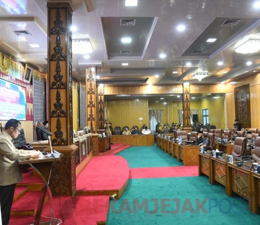 Bupati Bengkalis Jawab Pandangan Umum Fraksi tentang LKPJ 2025, Tekankan Sinergi dan Evaluasi Kinerja
