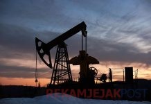 Harga Minyak Dunia Naik ke 97 Dollar AS, Selat Hormuz Masih Terganggu