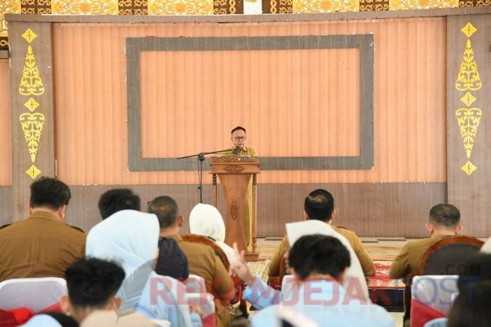 Sekda Ersan Terima 485 Mahasiswa Kukerta UNRI di Bengkalis