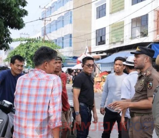 Relokasi Pedagang Kaki Lima Untuk Overlay Jalan Teratai Pekanbaru