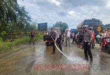 Akibat Minyak Sawit Mentah Tumpah, Terjadi Lakalantas Beruntun di Wilayah Duri Bengkalis