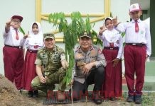 TNI-Polri Kolaborasi Dalam Penanganan Karhutla Bareng Pelajar